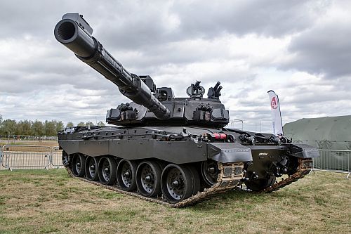 BAE Systems представила Black Night - прототип для предлагаемого направления модернизации основного танка британской армии (сухопутных войск Великобритании) Challenger 2